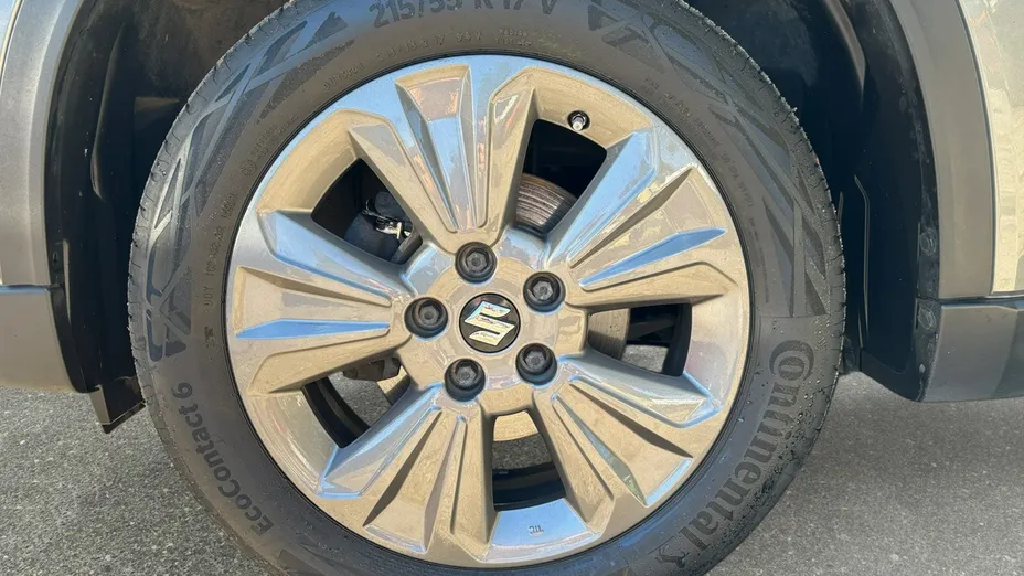 SUZUKI Vitara -