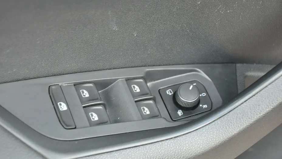 SKODA Karoq -