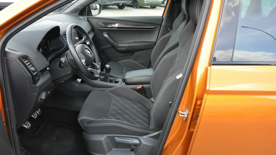 SKODA Karoq -