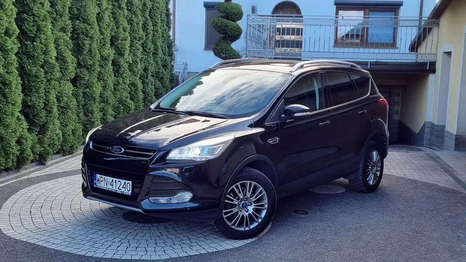 FORD Kuga -