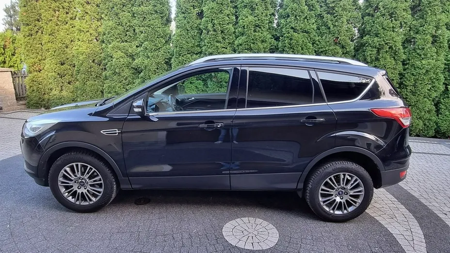 FORD Kuga -