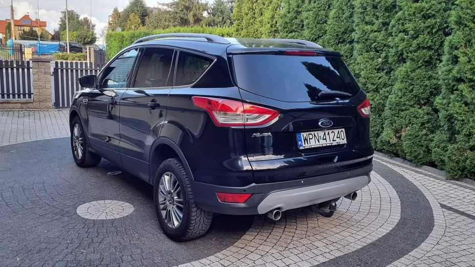 FORD Kuga -