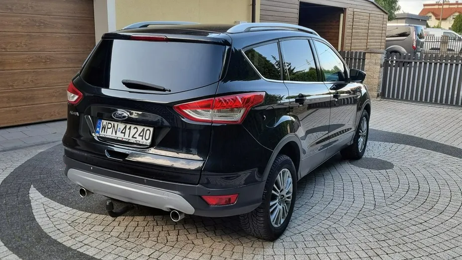 FORD Kuga -