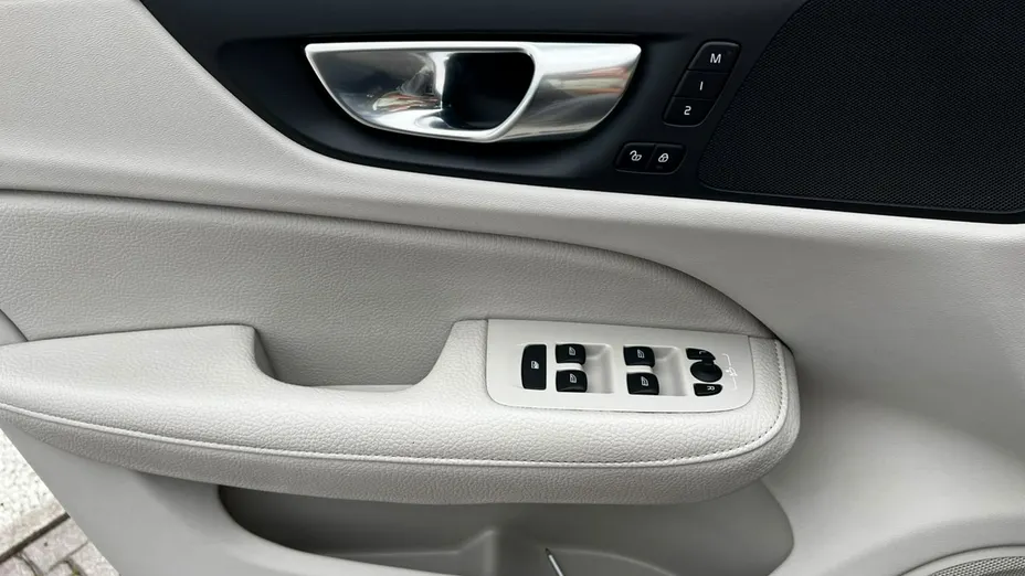 VOLVO S60 -