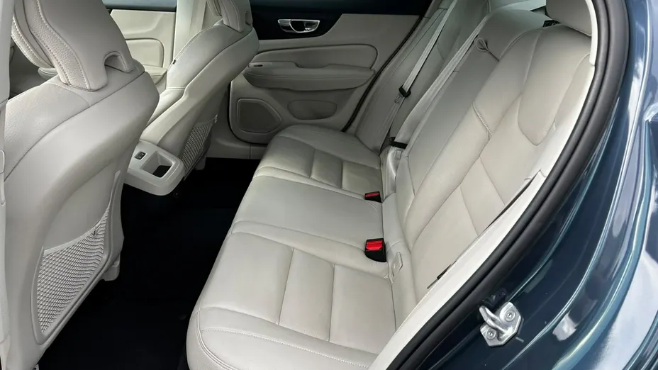 VOLVO S60 -