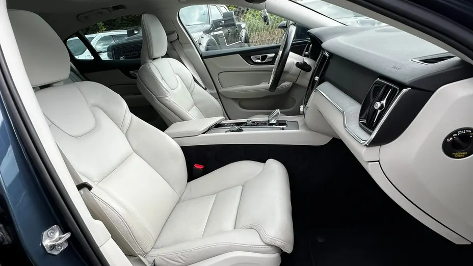 VOLVO S60 -