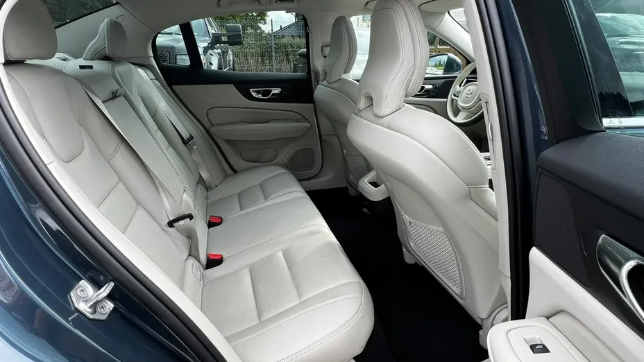 VOLVO S60 -