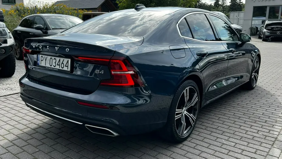 VOLVO S60 -