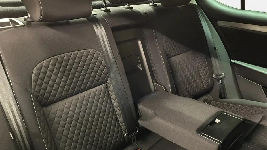 SKODA Superb -