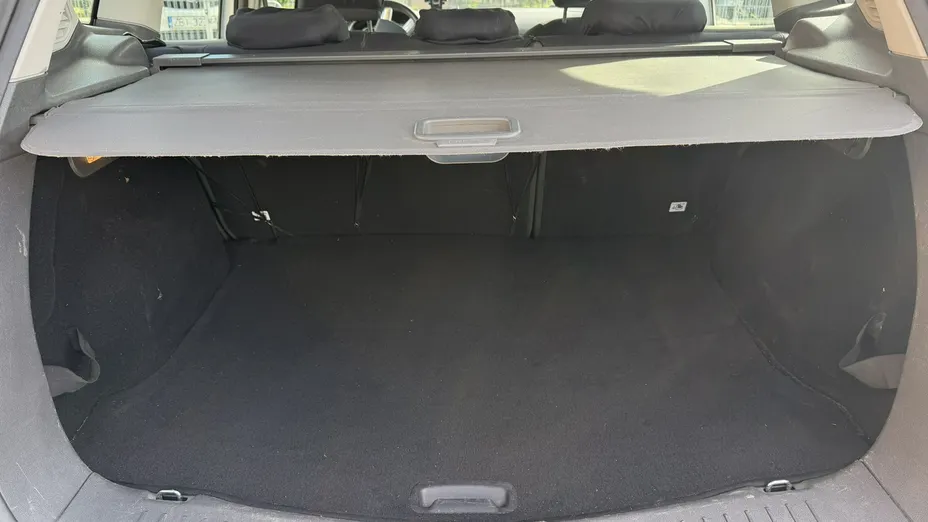 FORD Kuga -