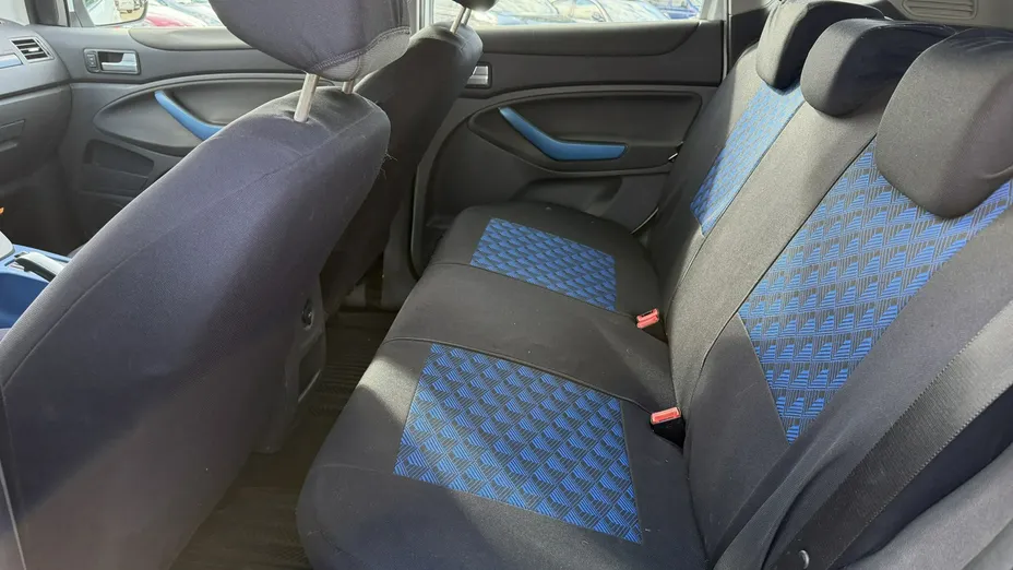 FORD Kuga -