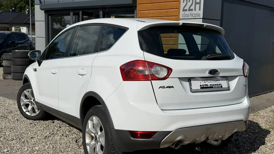 FORD Kuga -