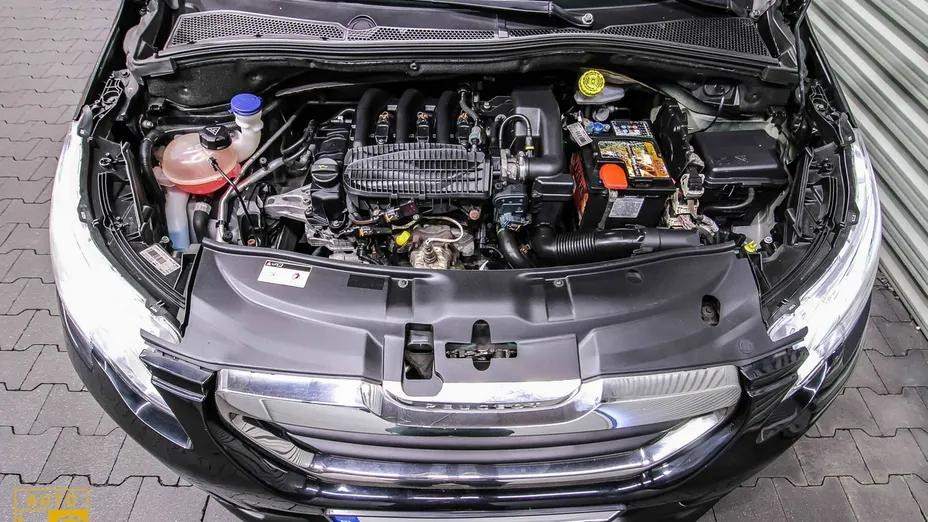 PEUGEOT 2008 -