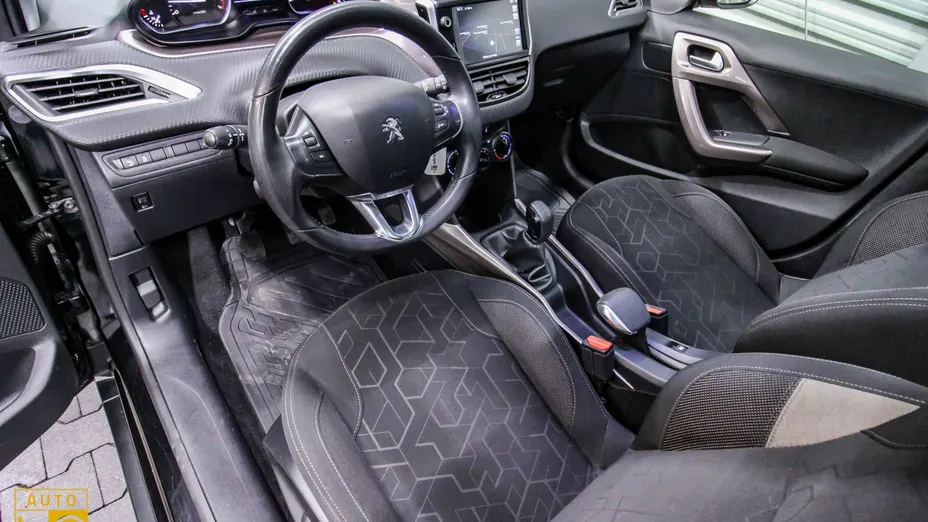 PEUGEOT 2008 -