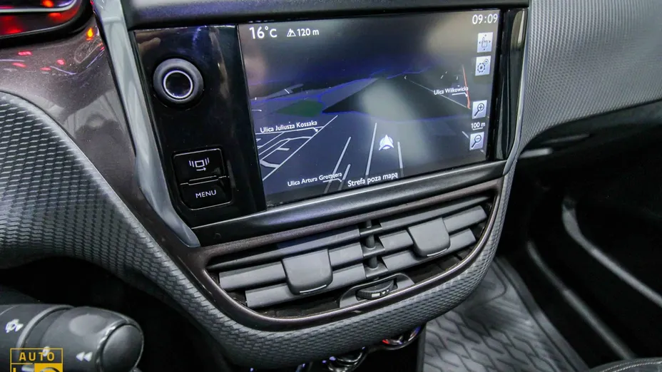PEUGEOT 2008 -