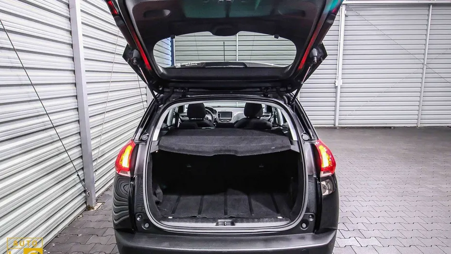 PEUGEOT 2008 -