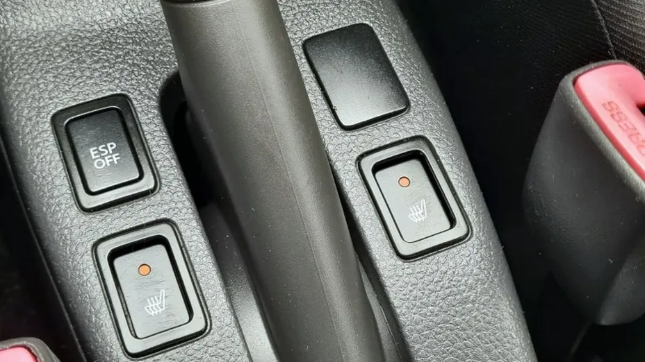 SUZUKI SX4 -
