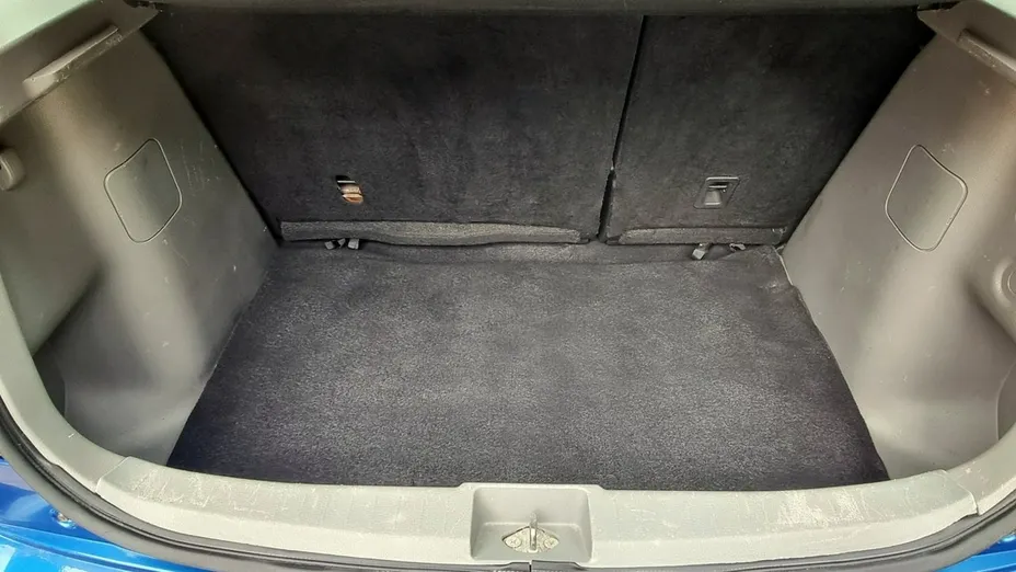 SUZUKI SX4 -