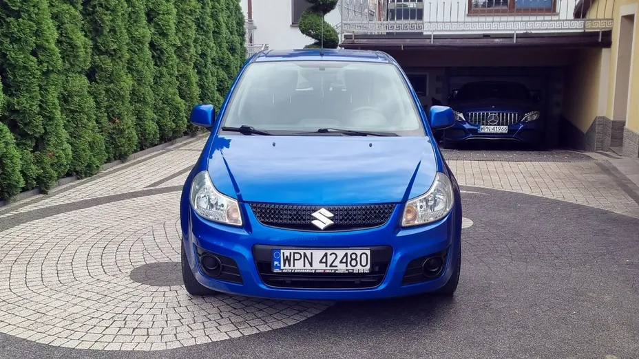 SUZUKI SX4 -