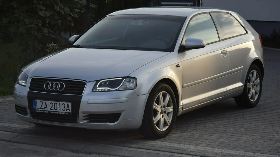 AUDI A3 -