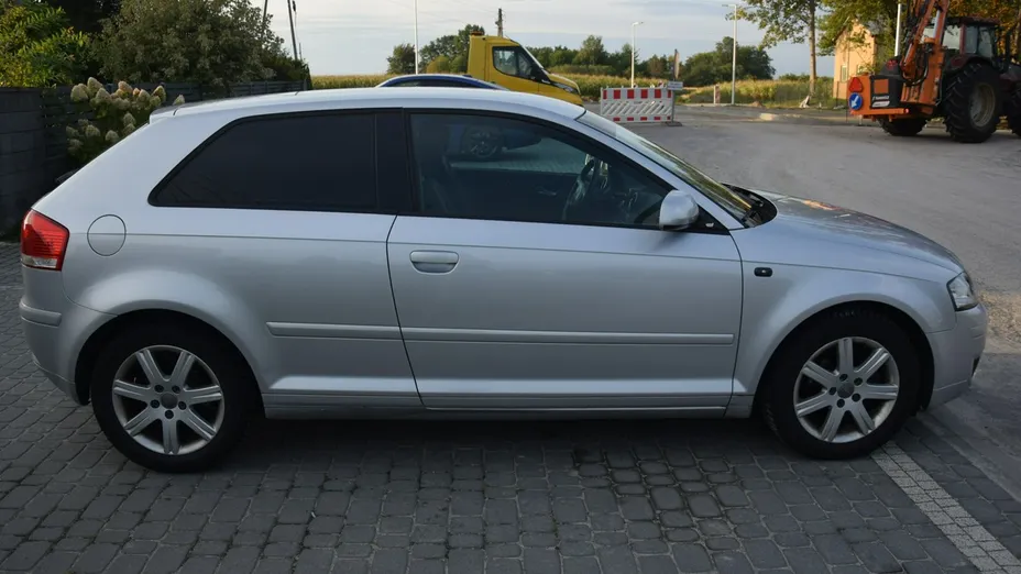 AUDI A3 -