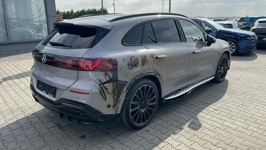 MERCEDES-BENZ GLC -