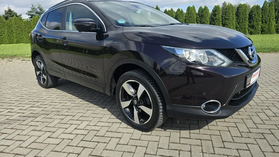 NISSAN Qashqai -