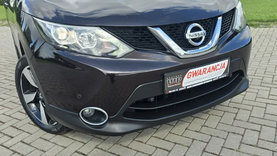 NISSAN Qashqai -