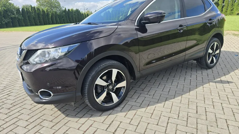 NISSAN Qashqai -