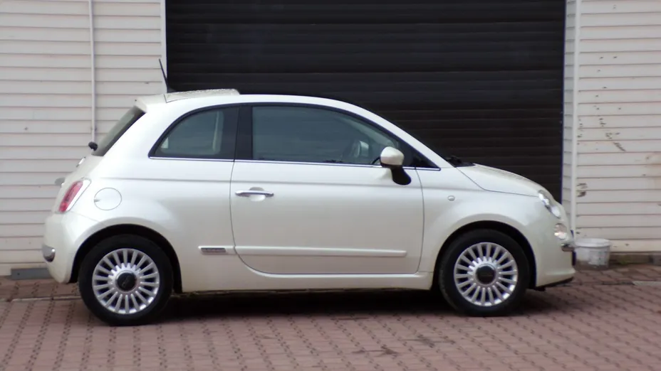 FIAT 500 -