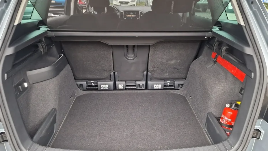 SKODA Karoq -