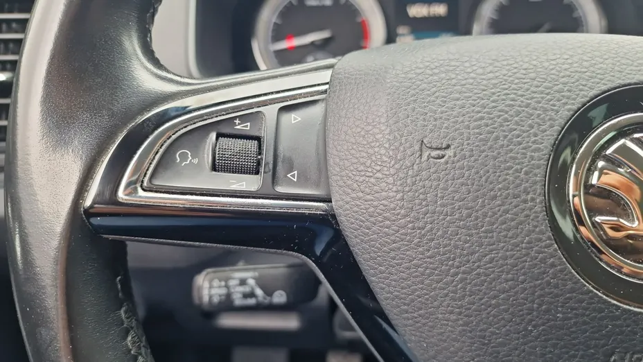 SKODA Karoq -
