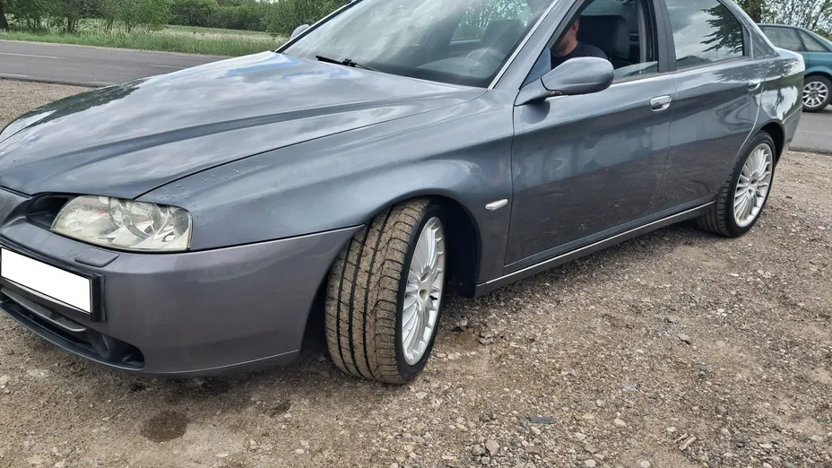 ALFA ROMEO 166 -