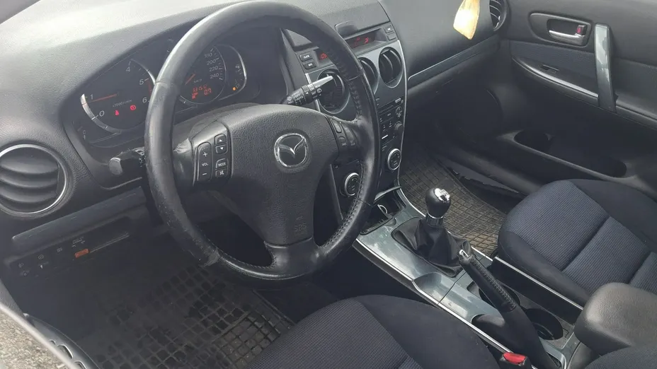 MAZDA 6 -