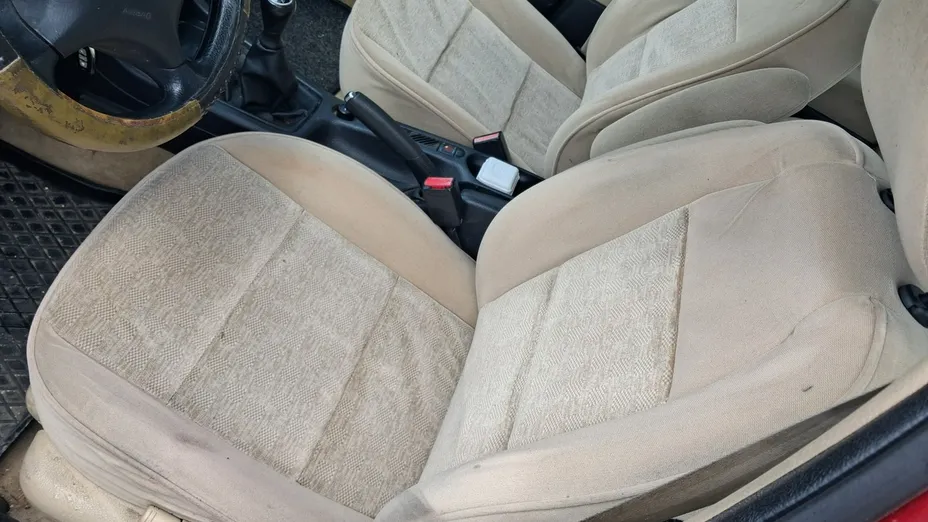 PEUGEOT 406 -