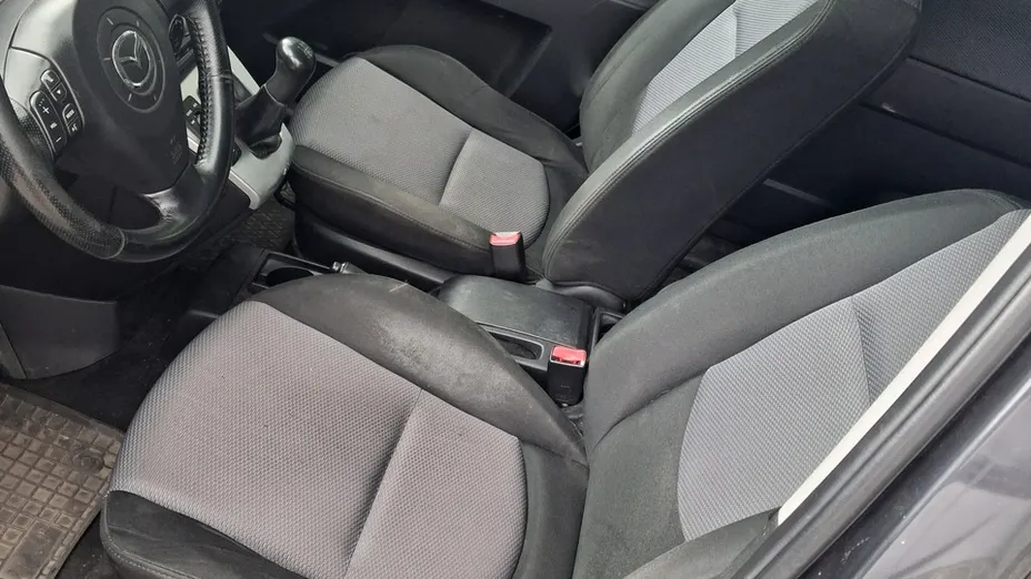 MAZDA 5 -