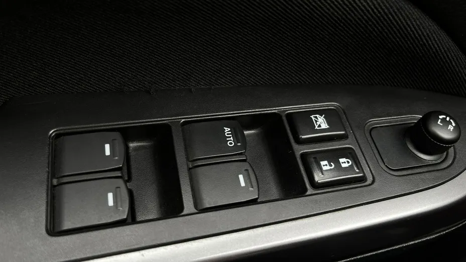 SUZUKI Vitara -