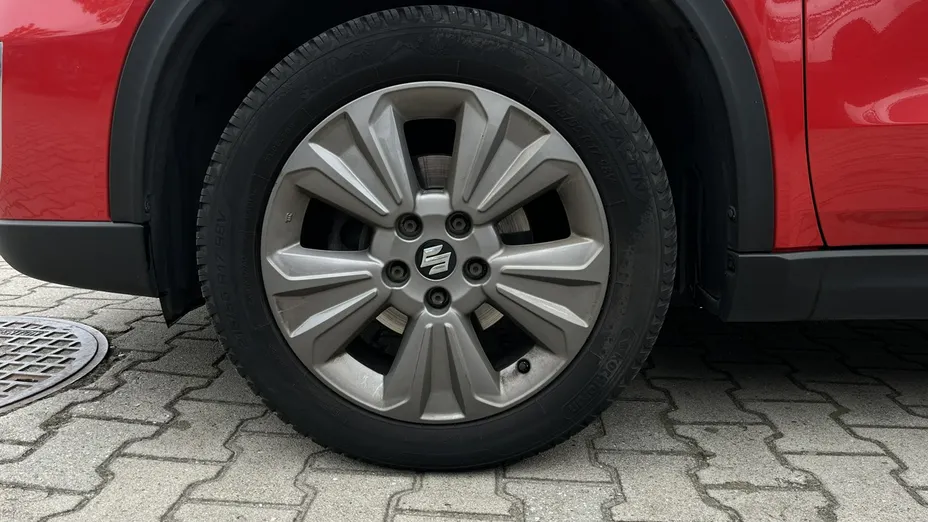 SUZUKI Vitara -
