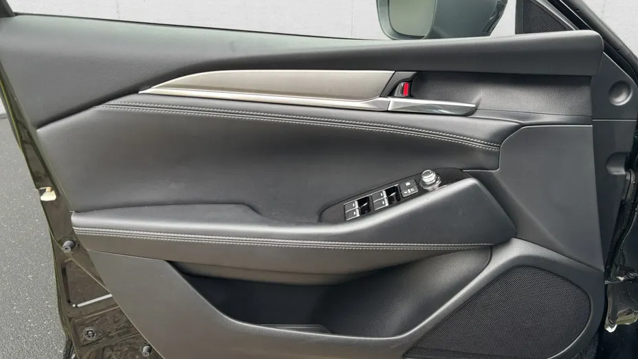 MAZDA 6 -