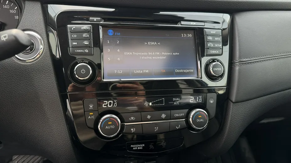 NISSAN X-Trail -