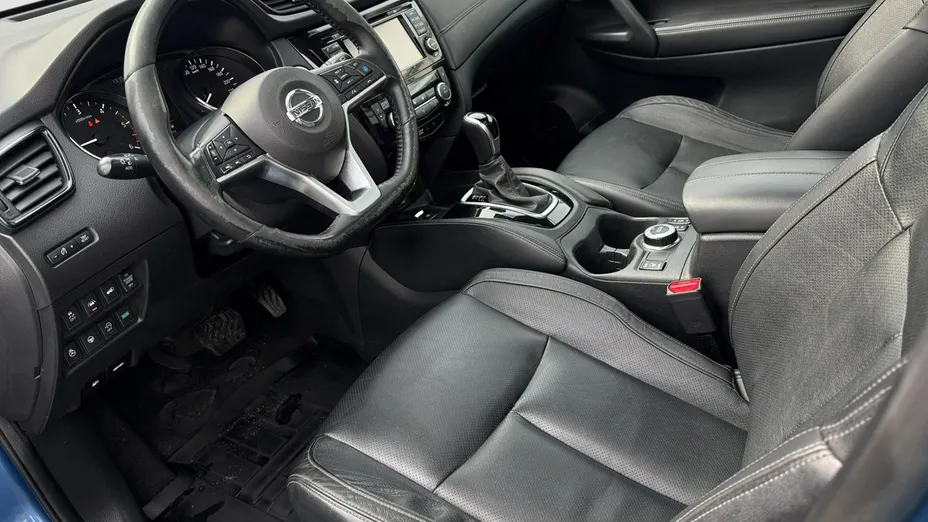 NISSAN X-Trail -