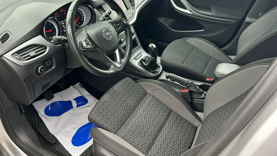 OPEL Astra -