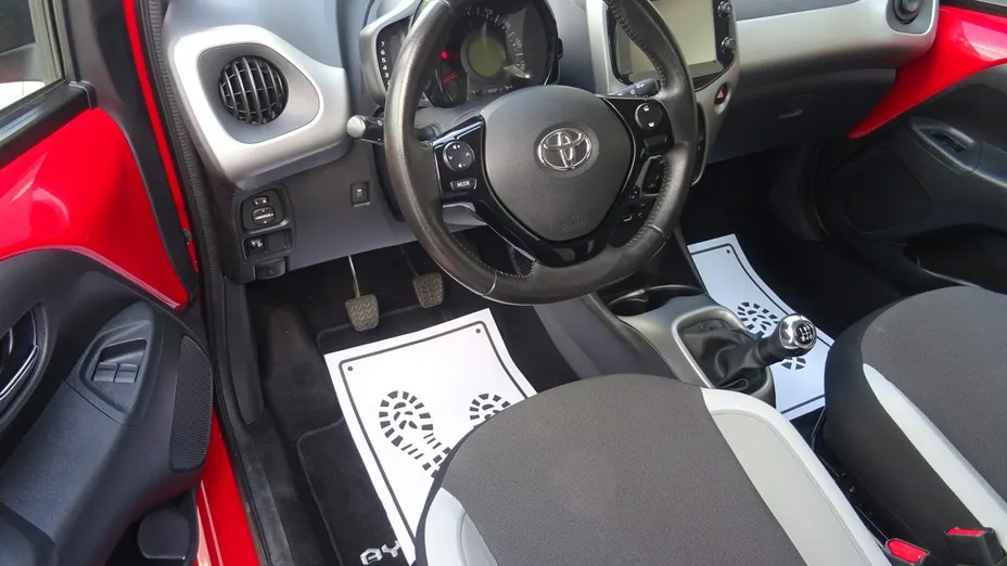 TOYOTA Aygo -