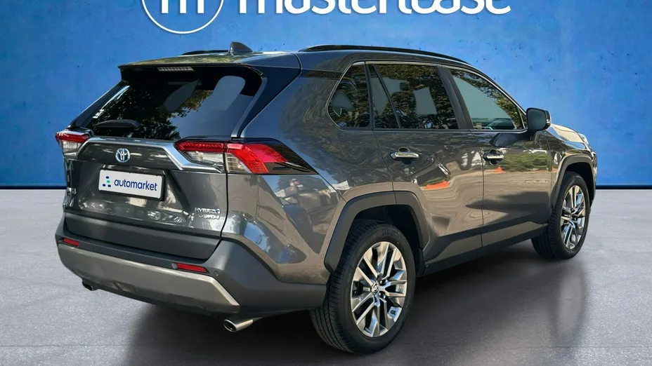 TOYOTA RAV4 -