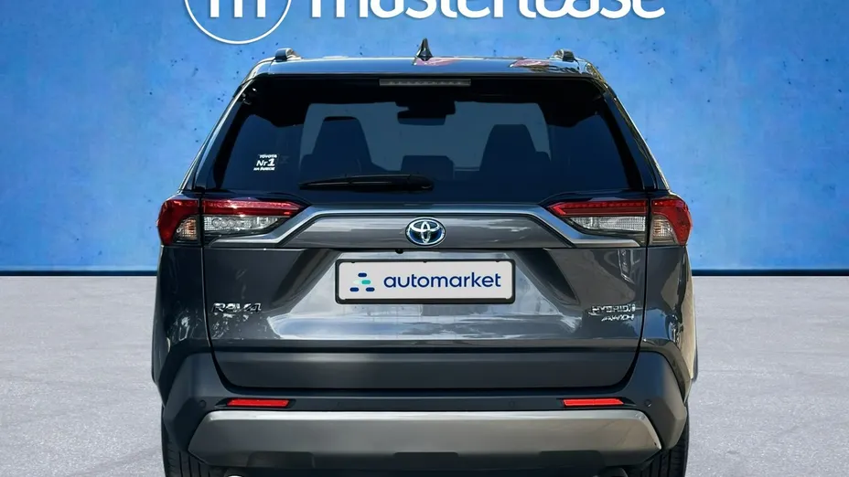 TOYOTA RAV4 -