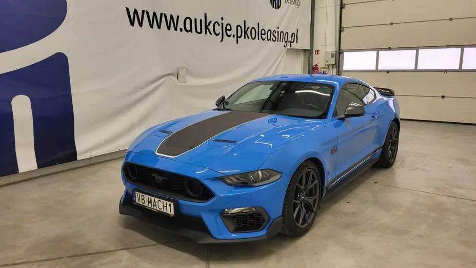 FORD Mustang -