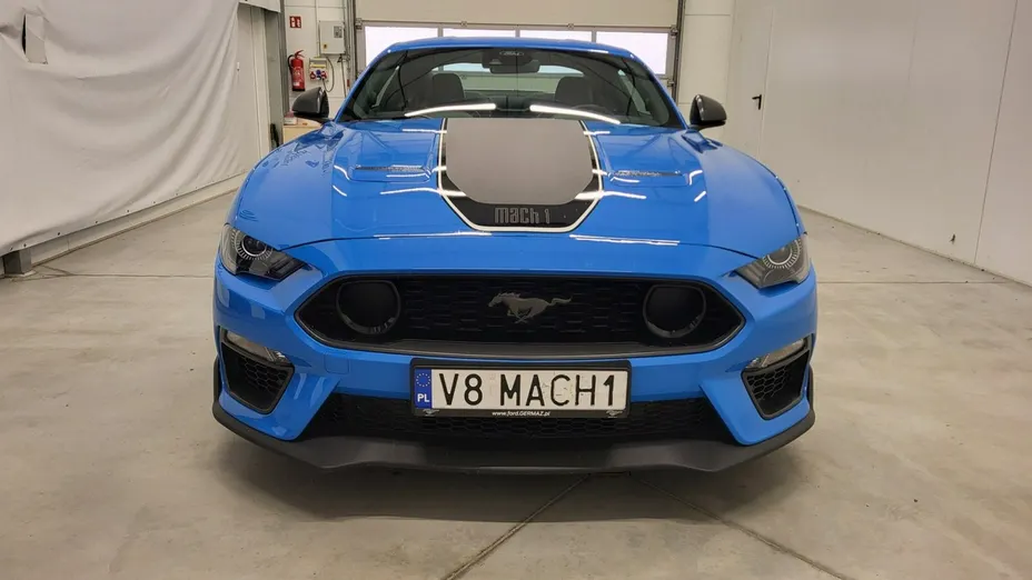 FORD Mustang -