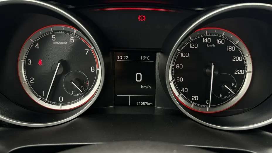 SUZUKI Swift -