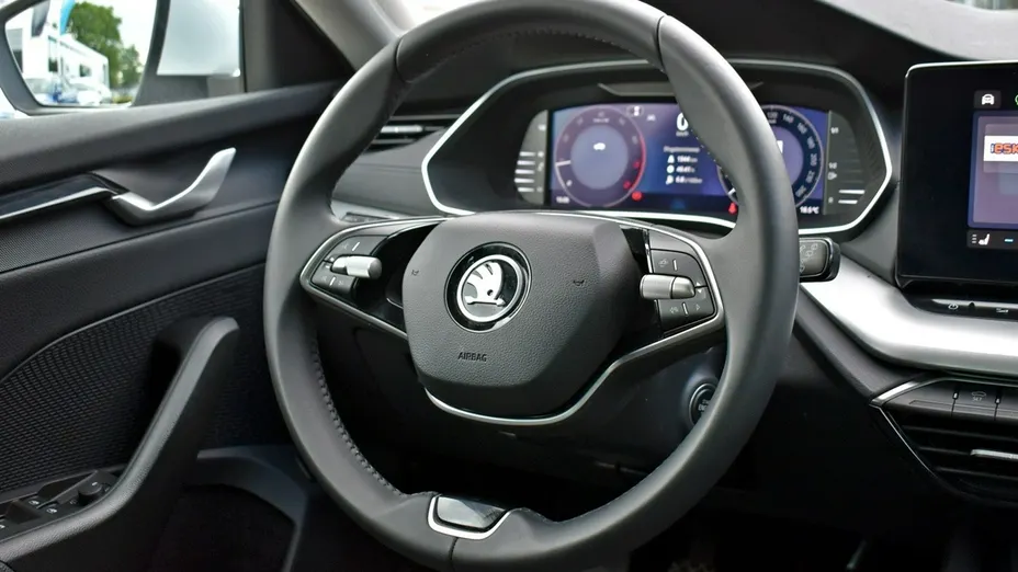 SKODA Octavia -