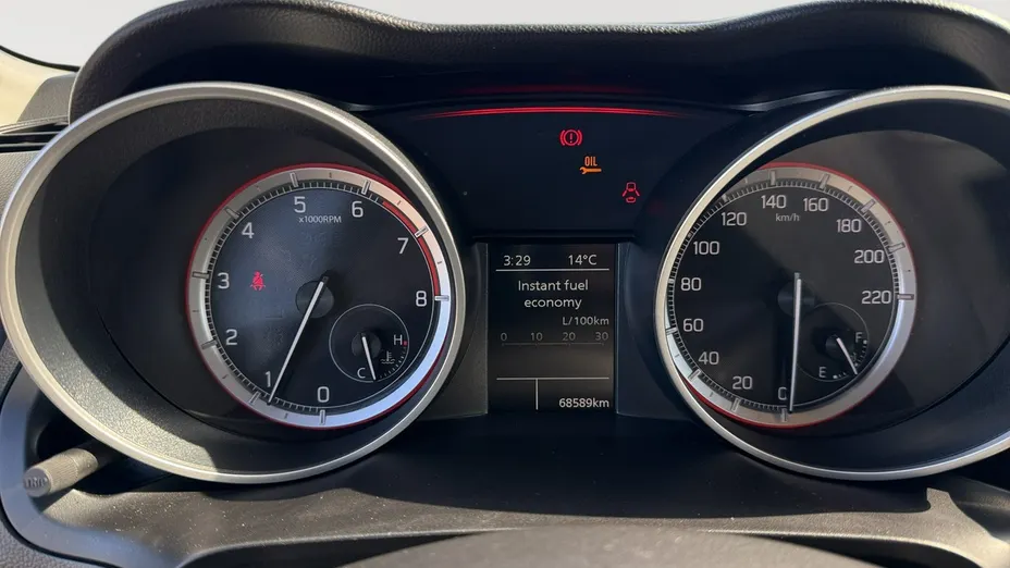 SUZUKI Swift -